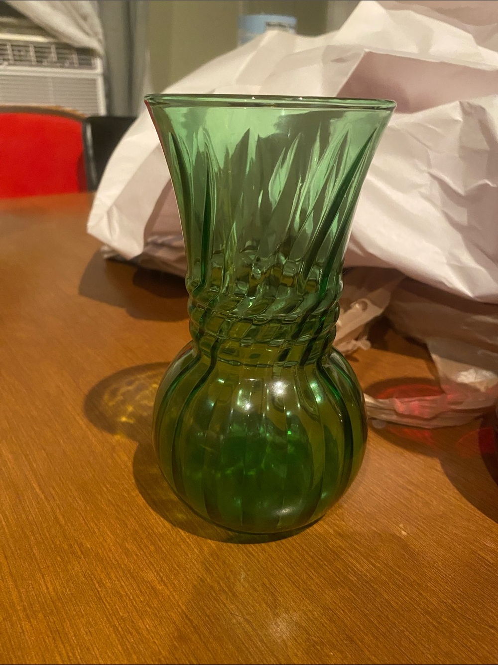 Vintage ANCHOR HOCKING Emerald Glass Optic Swirl Flower Vase  6”